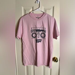 Levi’s T-Shirt size medium pink graphic tee cotton retro short sleeve top